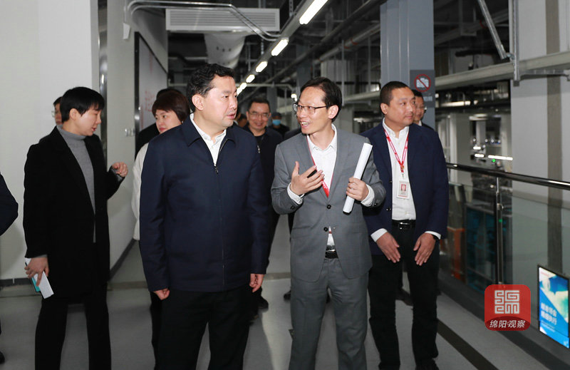 2021年3月8日 羅增斌在長(zhǎng)虹調(diào)研（記者 賴(lài)杰 攝）.JPG