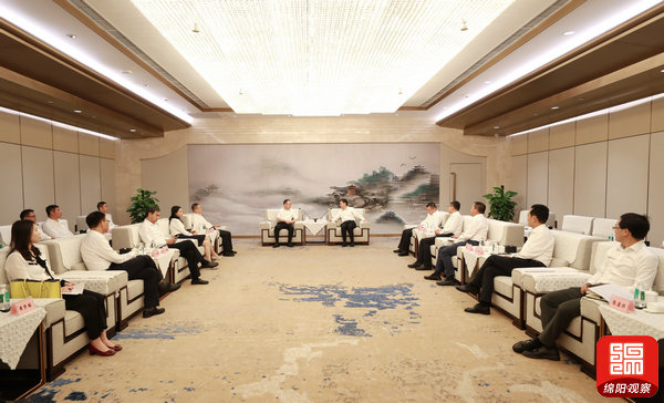 2021年8月27日 羅增斌會(huì)見川發(fā)展董事長李文清一行(記者 賴杰 攝).jpg