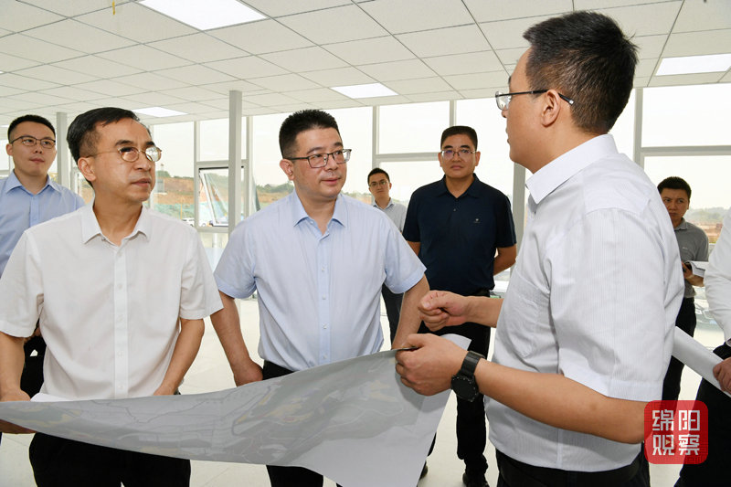 2022年7月7日，李云赴高新區(qū)宣講并調(diào)研5  張莉 攝.jpg