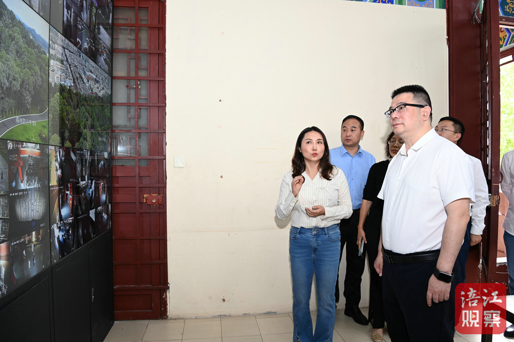 2023年9月30日，李云在富樂山公園督導(dǎo)檢查節(jié)日期間安全生產(chǎn)情況1  張莉 攝.jpg