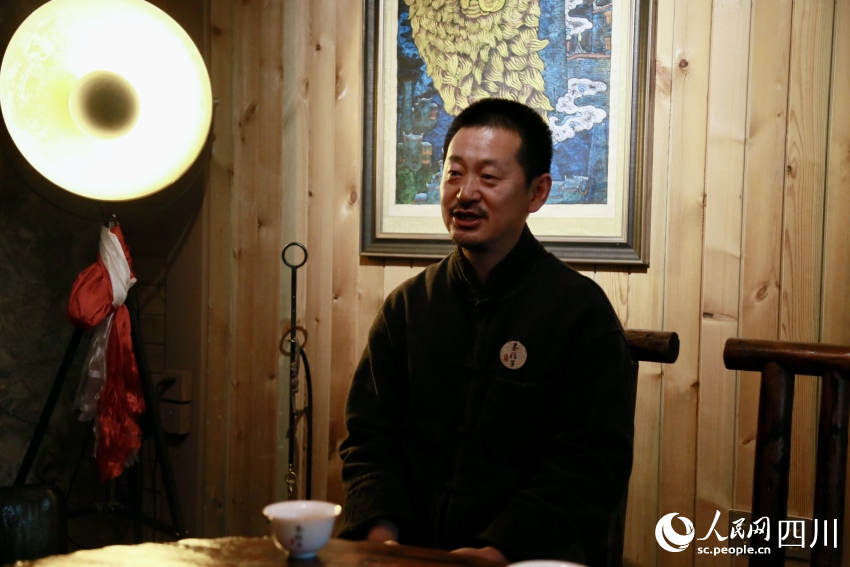 正在接受人民網(wǎng)記者采訪的蔣維明。人民網(wǎng)記者 朱虹攝