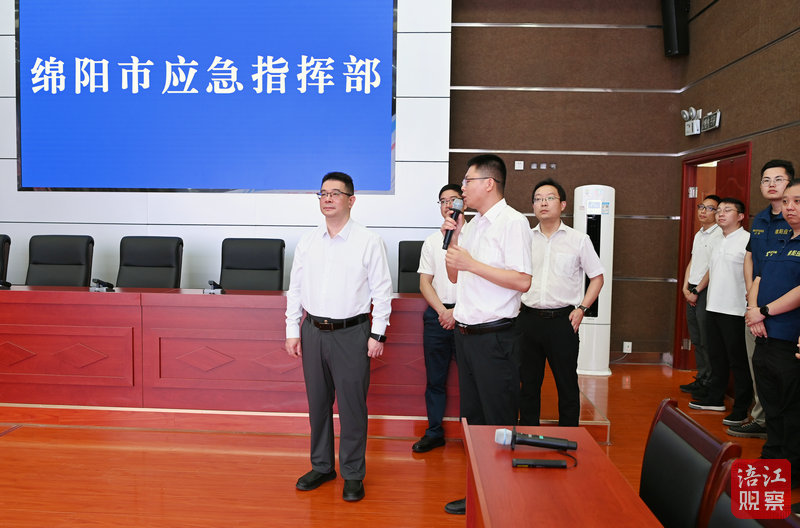 2025年6月10日，李云督導(dǎo)檢查應(yīng)急管理、食品安全、河長(zhǎng)制等工作（應(yīng)急管理局）5   張莉 攝.jpg